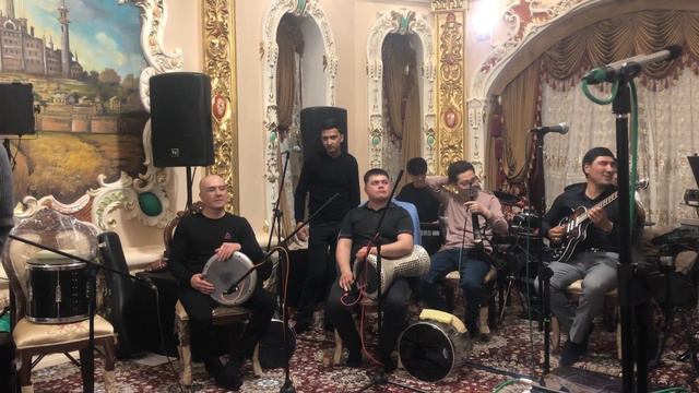 Axror Usmonov Ulmas Qorining Yaxshi Kunida. Tuxmatda Qolmasin Odam Zot!