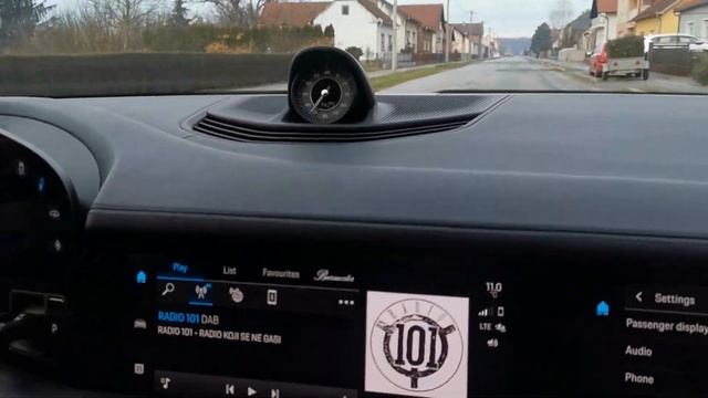 Woooooow  Porsche Taycan EV