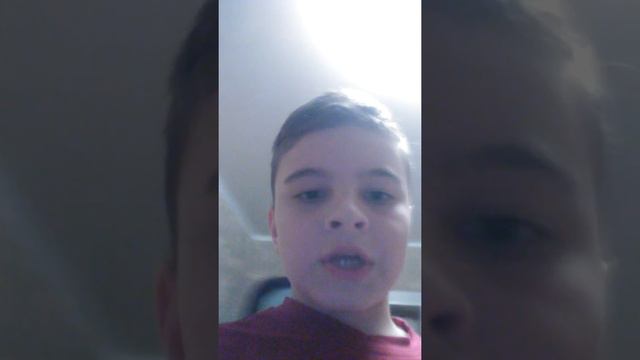 Я рассказываю что мы будем делать в субботу смотреть онлайн