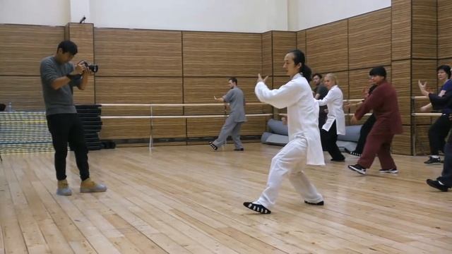 Врата Дракона-Московская школа Уданского тайцзи.Занятия с мастером Ли. смотреть онлайн