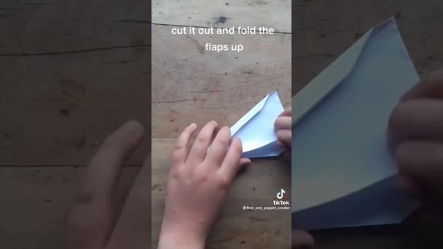 Tutorial on how to make your own dragon puppet смотреть онлайн