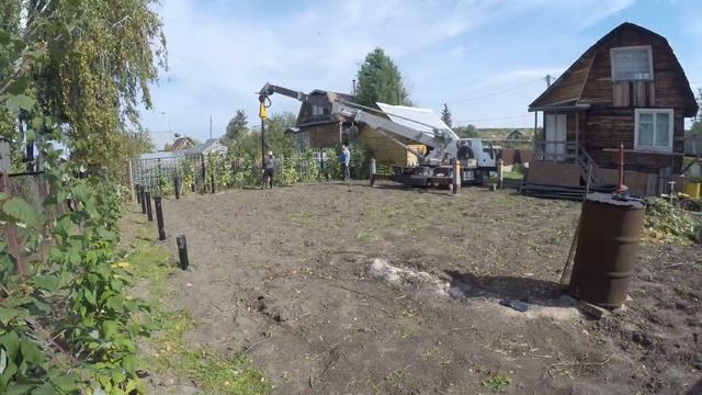 Монтаж винтовых свай механизированным способом // Таймлапс // СИБСВАИ смотреть онлайн