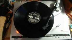 Тест фонокорректора на к548ун1а