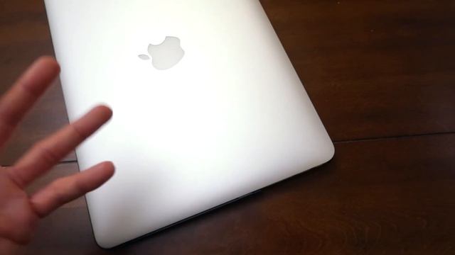 Best Laptop for Writers in 2019 is a Macbook Air 2015 смотреть онлайн
