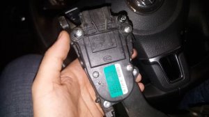 Увеличиваем холостые обороты vw polo sedan и уменьшаем временной отклик педали газа