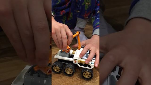 Обзор конструктора LEGO City 