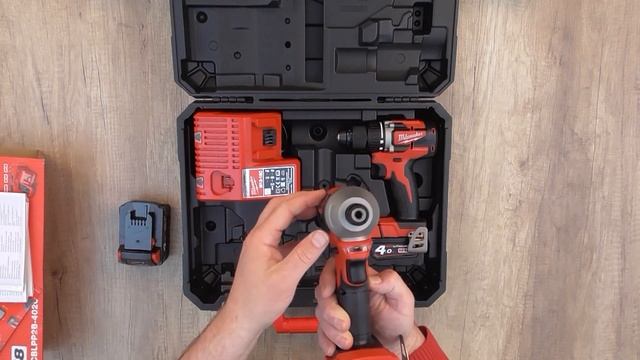 Unboxing Milwaukee Combi Drill And Impact Driver Set M18 CBLPP2B 402C - BobTheToolMan