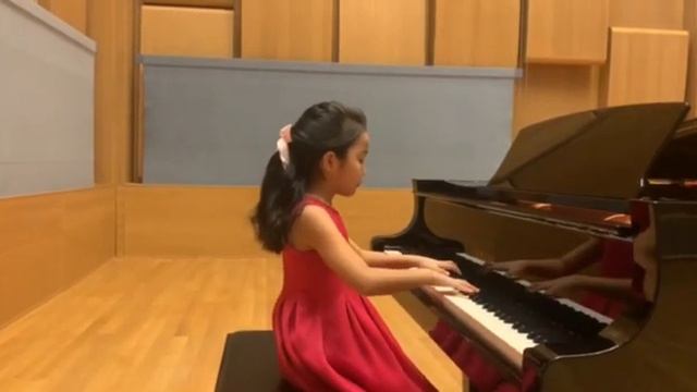 Досханкызы Аиша, 8 лет, «Пьеса» Г. Гедике; «Шарманка» Д. Шостакович. смотреть онлайн