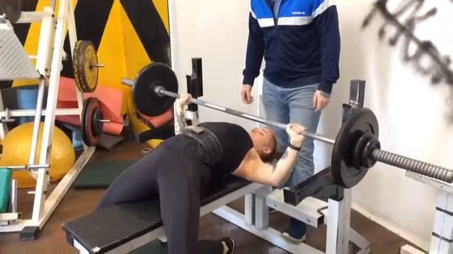 Жим лёжа 67.5×3 смотреть онлайн
