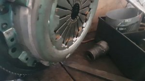 Корзина сцепления Valeo лепестки тонкости. Шайбы между маховиком и корзиной сцепления.