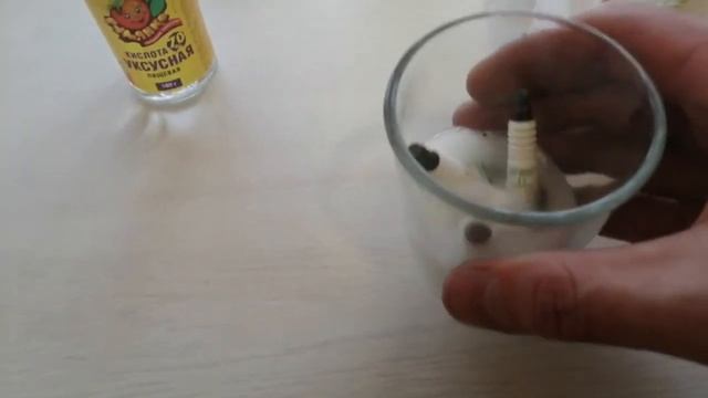 Чистим свечи от нагара, совет от деда, сода +уксус. смотреть онлайн