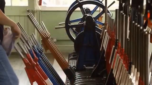 Curry Night on a 100 Year Old Train | Yorkshire Steam Railway | Reel Truth History Documentaries смотреть онлайн