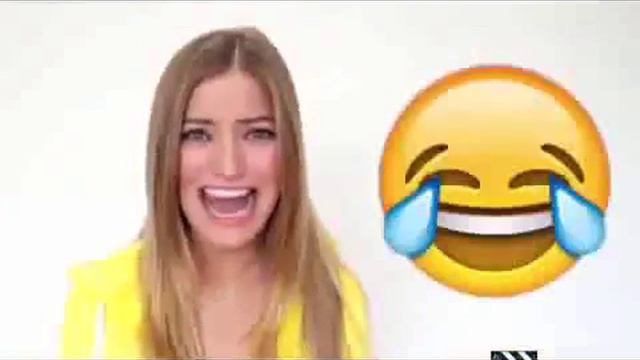 Смайлики :) смотреть онлайн