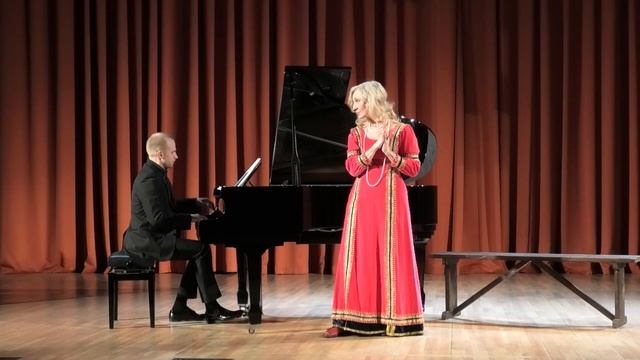 "Пленившись розой, соловей" смотреть онлайн