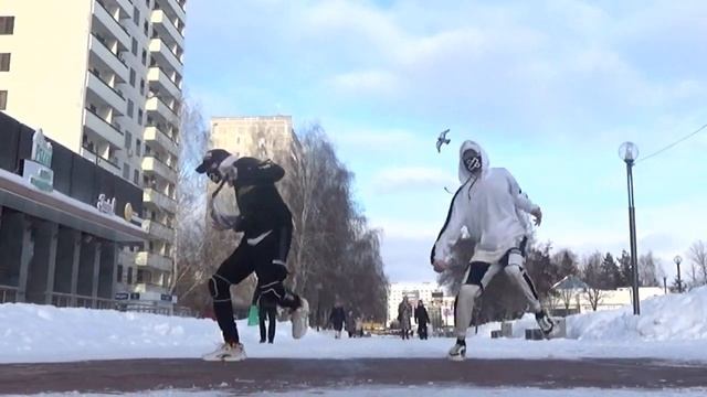 ЗАЖИГАТЕЛЬНЫЙ SHUFFLE ТАНЕЦ ЗИМОЙ НА УЛИЦЕ | SHUFFLE DANCE FROM RUSSIA TATARSTAN смотреть онлайн