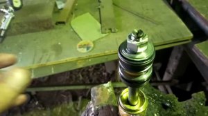 Часть 1 .Развалился задний амортизатор на китайце Рейсер 300 и устранение поломки.