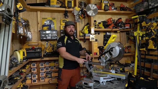 Торцевочная пила STANLEY SM18. Распаковка, иобзор. смотреть онлайн