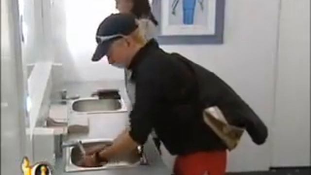 Прикол с зеркалом смотреть онлайн