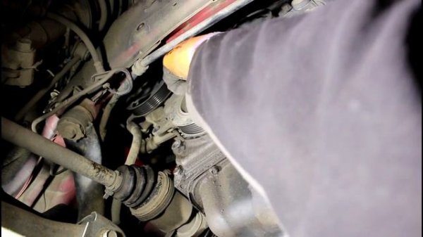 Замена приводного ремня и роликов  Mazda 3  1,6  Мазда 3  2006 года