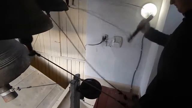 Дзвони кафедрального собору — 2 смотреть онлайн
