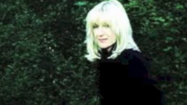 Christine McVie Friend (Acoustic Version) In the Meantime смотреть онлайн