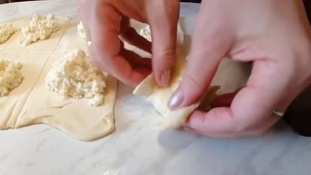 Пальчики Оближешь! Слойки Розочки с Творогом Рецепт в Духовке смотреть онлайн