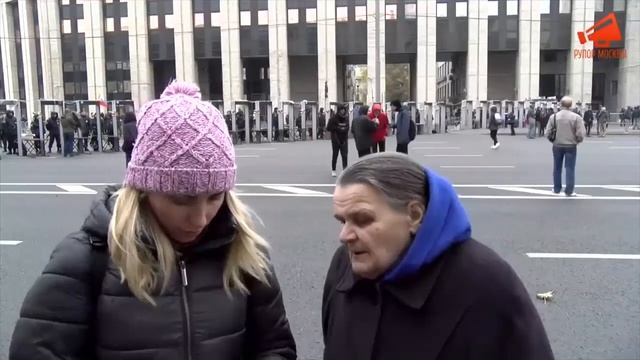 Бабушка читает стихи о России смотреть онлайн