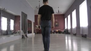 Виляние бедрами при ходьбе у мужчин и женщин.  Как не надо вилять бедрами