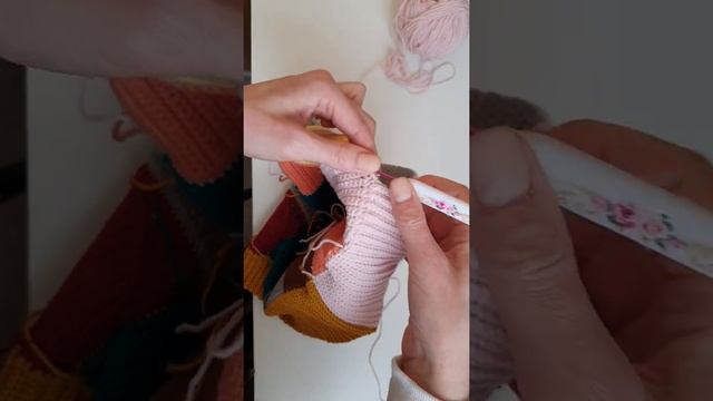 Как присоединить резинку крючком к изделию ?♀️ смотреть онлайн