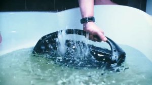 Разобрал САМУЮ БОЛЬШУЮ колонку JBL! Bass Test JBL BoomBox в ВОДЕ..