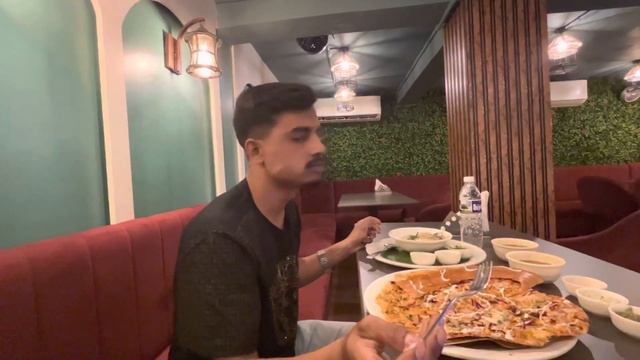 Exploring today in authentic South Indian Restaurant | Food Review | Vlog #01 смотреть онлайн