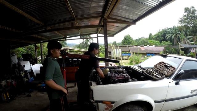 Installing The Engine Back To The Car!! смотреть онлайн