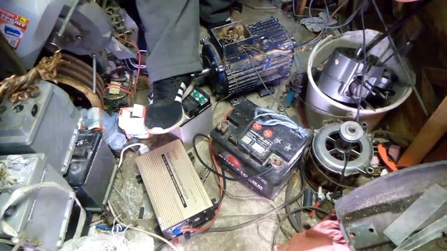 Запуск электродвигателя 5.5 кВт от аккумулятора. смотреть онлайн