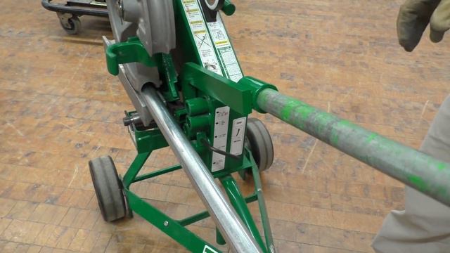 Using the Greenlee 1818 Mechanical Bender to bend a stub-up and offset on 1 ½” EMT conduit смотреть онлайн