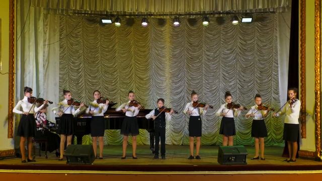 Ансамбль скрипачей "Рондо". Школа искусств №2 им. М. Балакирева г. Луганск смотреть онлайн