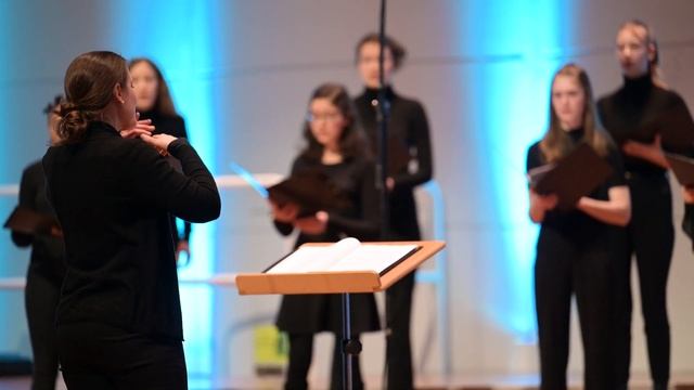 Dominik J. Dieterle - Es saß ein klein wild Vögelein (SSAA) смотреть онлайн
