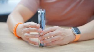 iPhone 14 Pro Unboxing in Silver