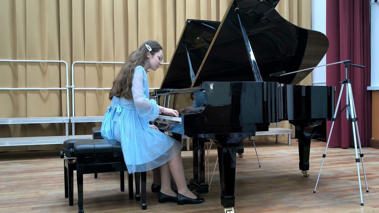 21. П.И. Чайковский «Скерцо» ор.2 №2. Исп. Дроздовская Софья, Танделова София смотреть онлайн