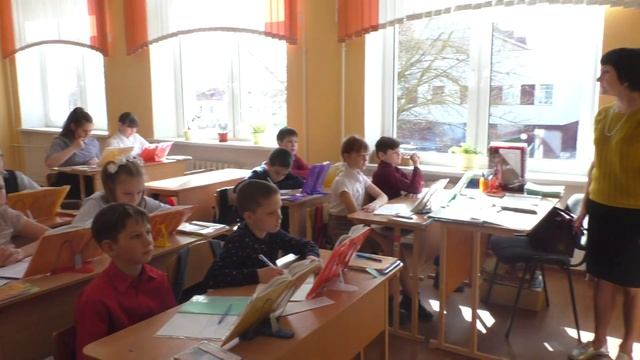 Урок "Русского языка" в 4"А" классе смотреть онлайн