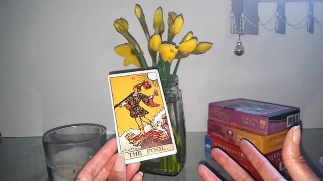 Daily Oracle 24th February 2022: "This New Direction Is Right For You" смотреть онлайн