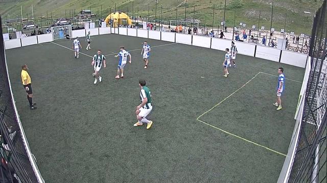 Foot And Balls - Futsal Salon смотреть онлайн