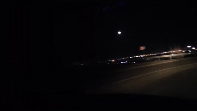 Дорога Кабардинка - Новороссийск ночью. 28 декабря 2020. Праздника не чувствуется☹️ смотреть онлайн