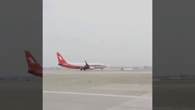 Shanghai International airport,China смотреть онлайн