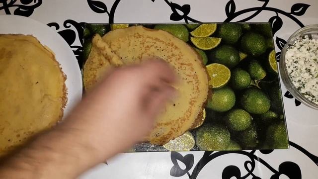 Блинчики с соленым творогом и зеленью. Необычная и очень вкусная закуска. смотреть онлайн
