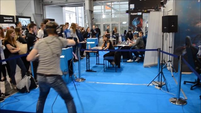 Hyper Arena VR - arcade multiplayer game presentation смотреть онлайн