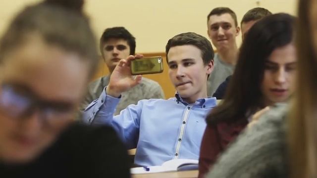 Поплатился за издевательство над учителем! смотреть онлайн