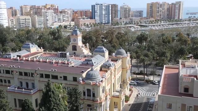 Арабская крепость в центре испанской Малаги смотреть онлайн