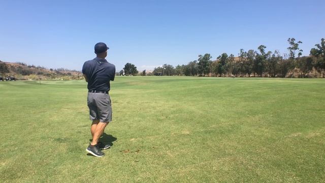 Playing Links Golf in California Rustic Canyon Golf Course! смотреть онлайн