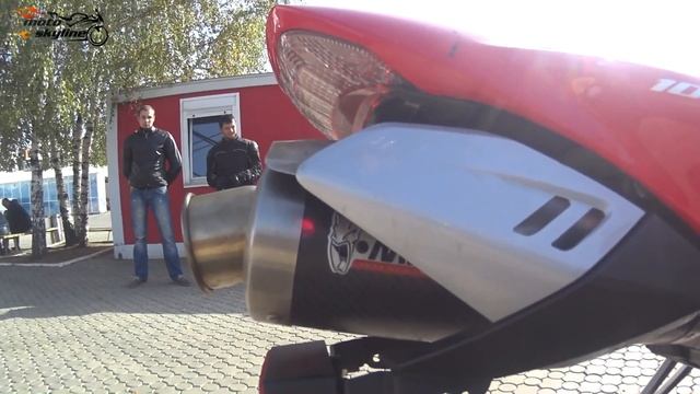 Honda cbr1000rr exhaust mivv sound Test drive смотреть онлайн