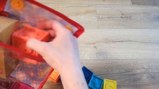 Розвиваючі силіконові кубики «Порахуй-но!» від ТМ «Battat» смотреть онлайн